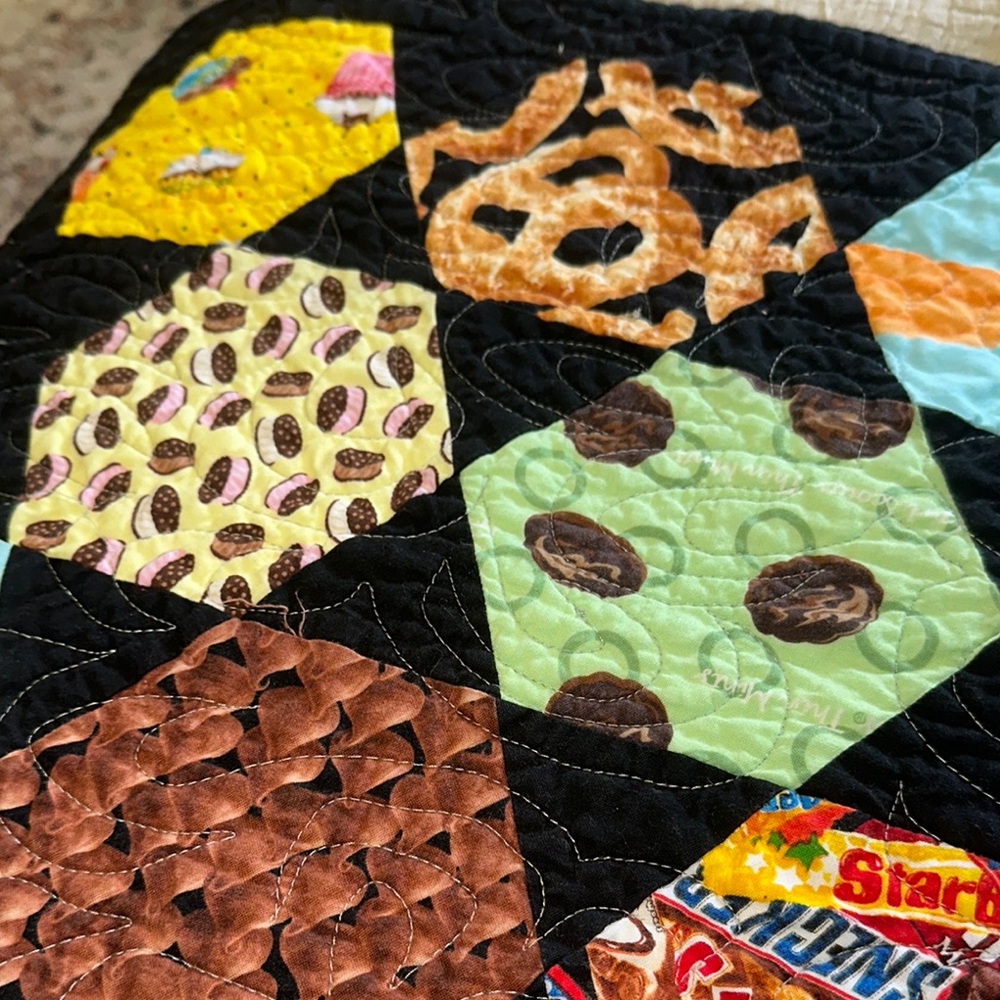 Colorful Patchwork Quilt handmade toddler or baby - Picture 6 of 6